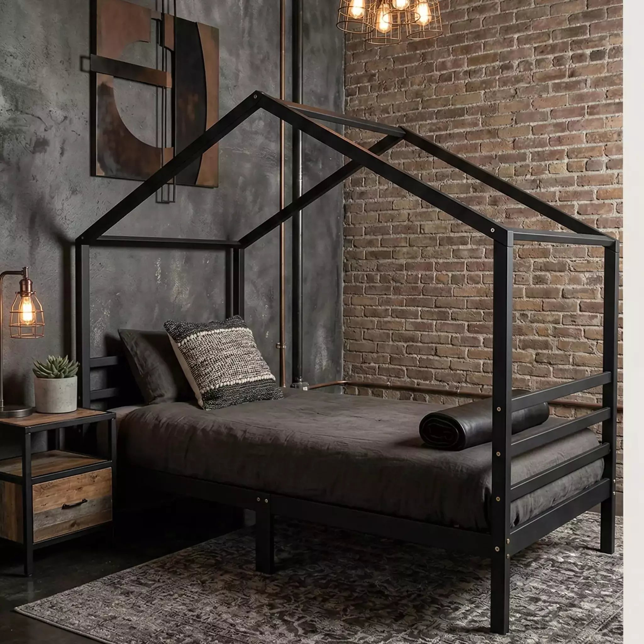 Mattschwarzes Jugendbett 90x200 in Hausform im Loft-Zimmer mit Ziegelwand, Betonoptik und Industrieleuchten
